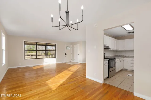 $299,900 | 630 Arrowhead Loop, Midway, TN 37809