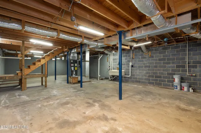 $299,900 | 630 Arrowhead Loop, Midway, TN 37809