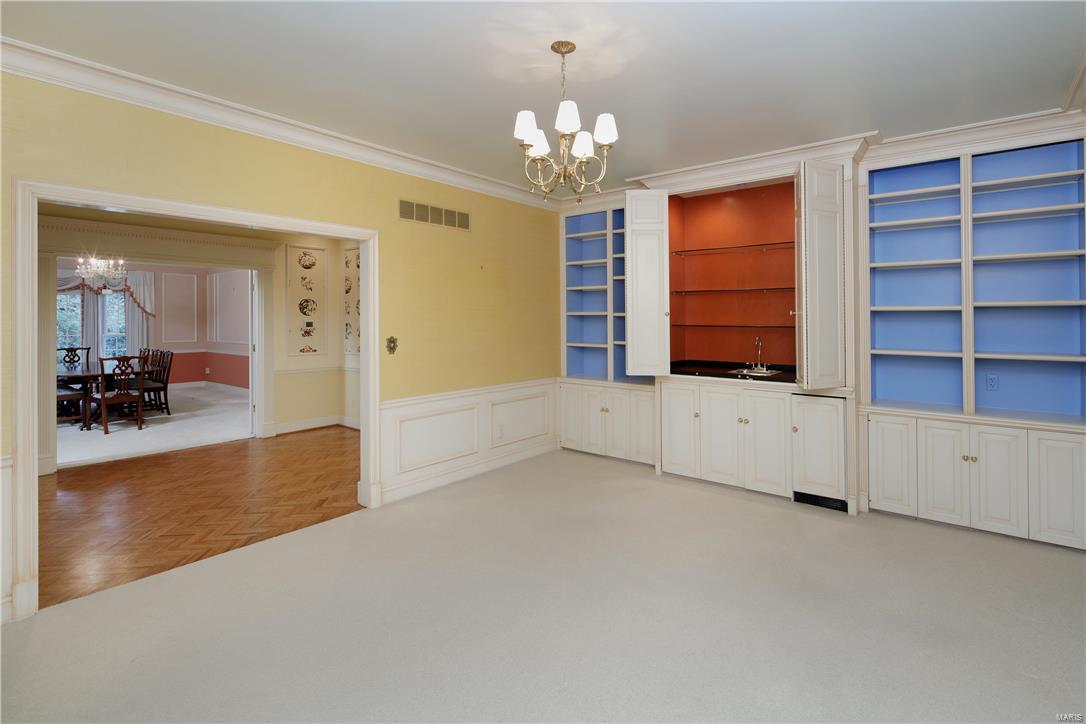 10183 Winding Ridge Road Ladue, MO 63124 - Photo 7 of 19 Gallery Image 7