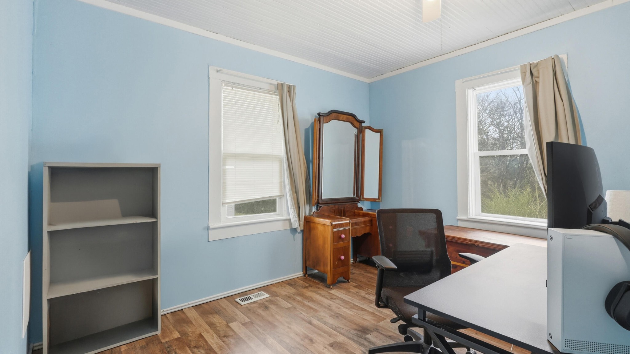 413 Crest Drive Southwest Cleveland, TN 37311 - Photo 11 of 20 a view of a workspace with furniture and a window
