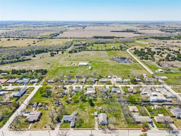 $76,900 | 1023 North Houston Street, Royse City, TX 75189