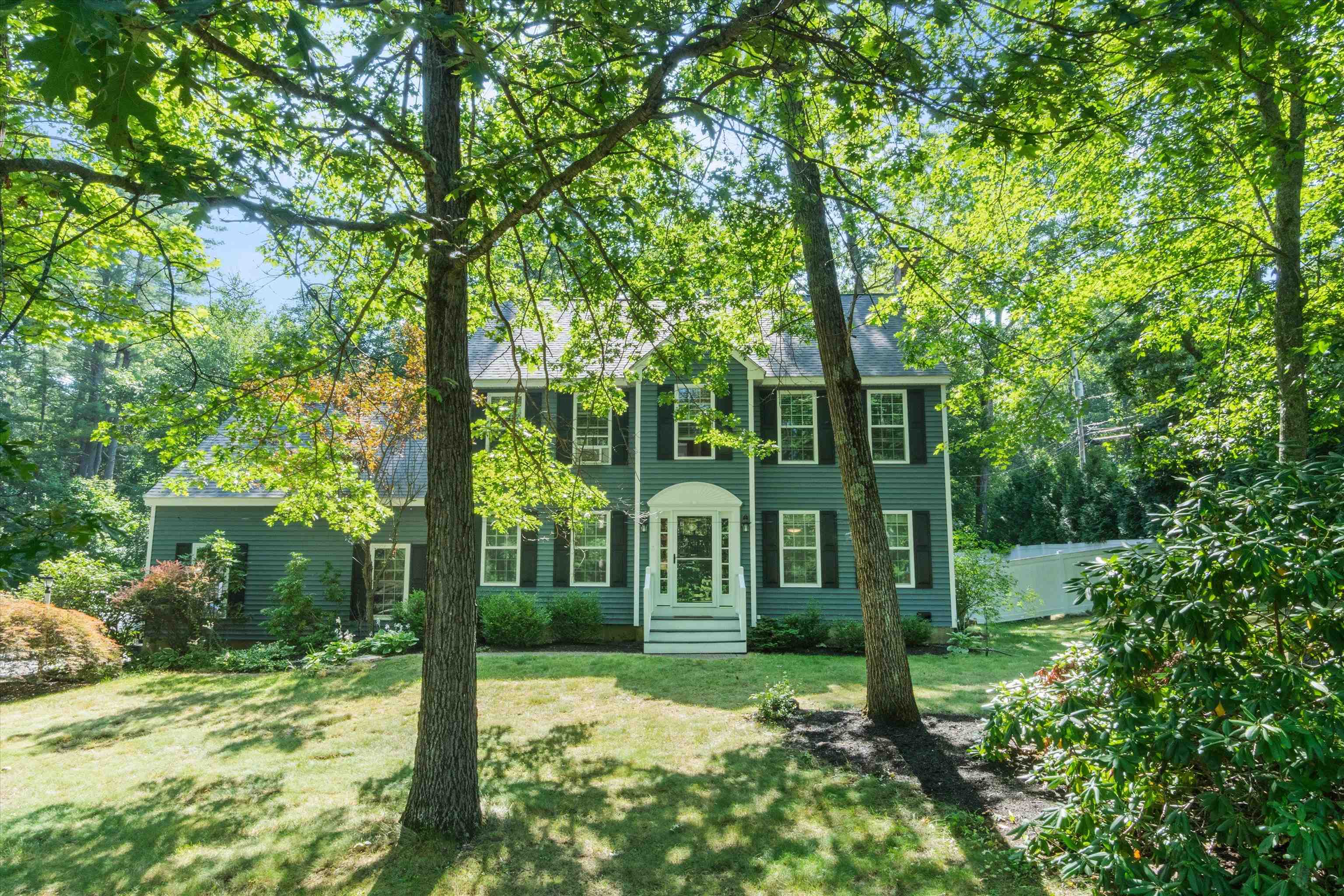 2 Trishas Way Stratham, NH 03885 - Photo 5 of 59 Gallery Image 5