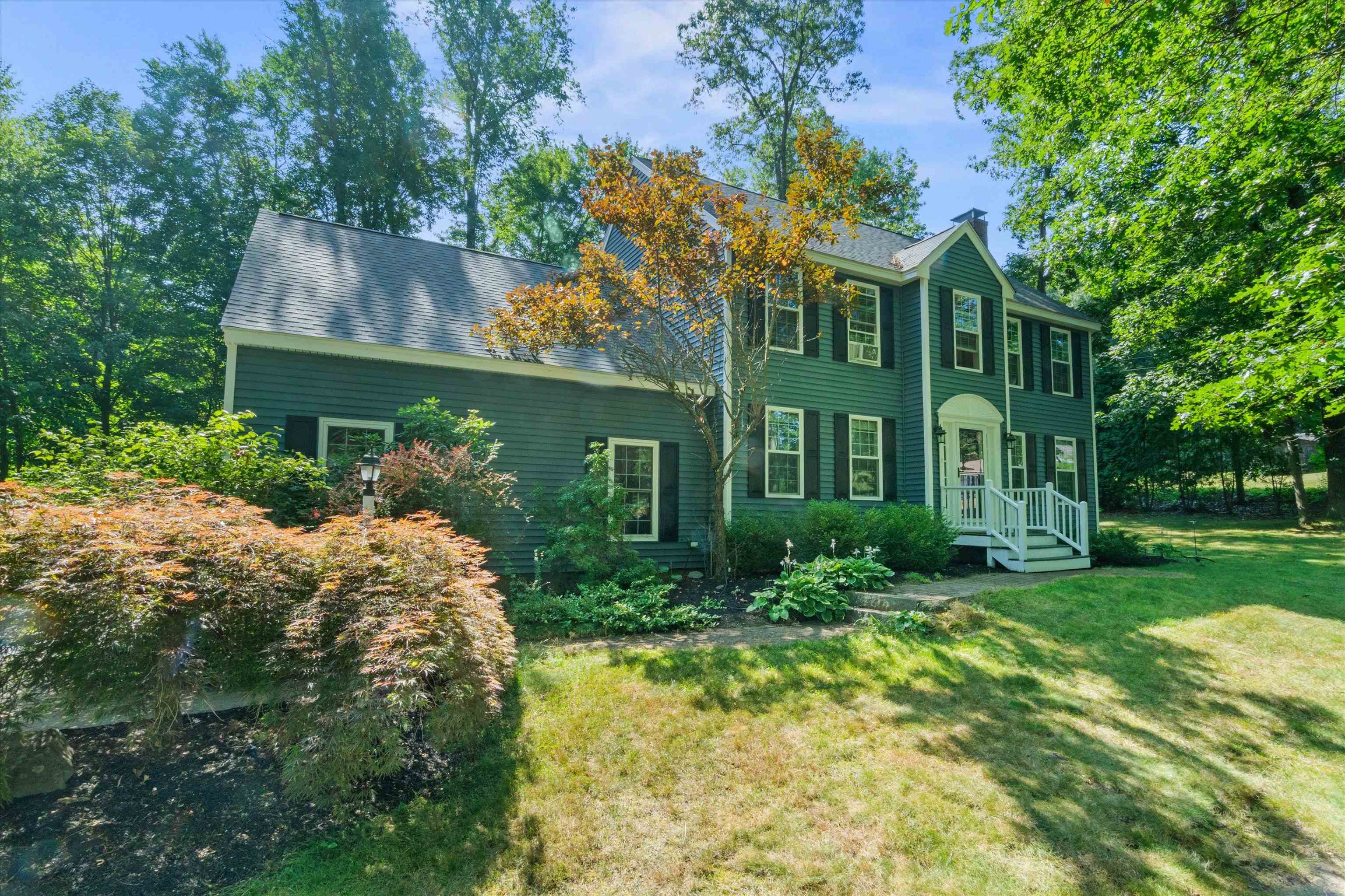 2 Trishas Way Stratham, NH 03885 - Photo 6 of 59 Gallery Image 6