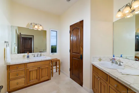 $1,755,000 | 10790 Castle Heights Drive, Valley Center, CA 92082