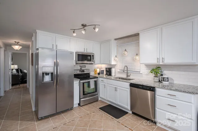 $213,000 | 164 8th Avenue Southwest, Conover, NC 28613