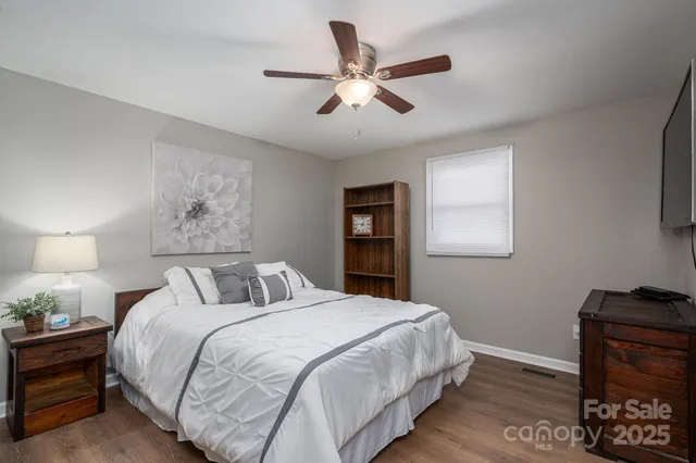 $213,000 | 164 8th Avenue Southwest, Conover, NC 28613