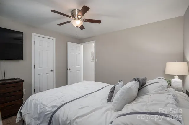 $213,000 | 164 8th Avenue Southwest, Conover, NC 28613