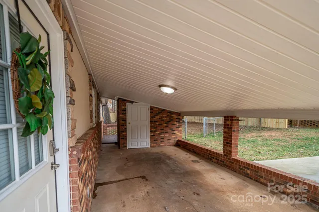 $213,000 | 164 8th Avenue Southwest, Conover, NC 28613