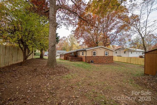 $213,000 | 164 8th Avenue Southwest, Conover, NC 28613