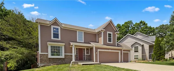 $424,000 | 2332 South 24th Street, Leavenworth, KS 66048