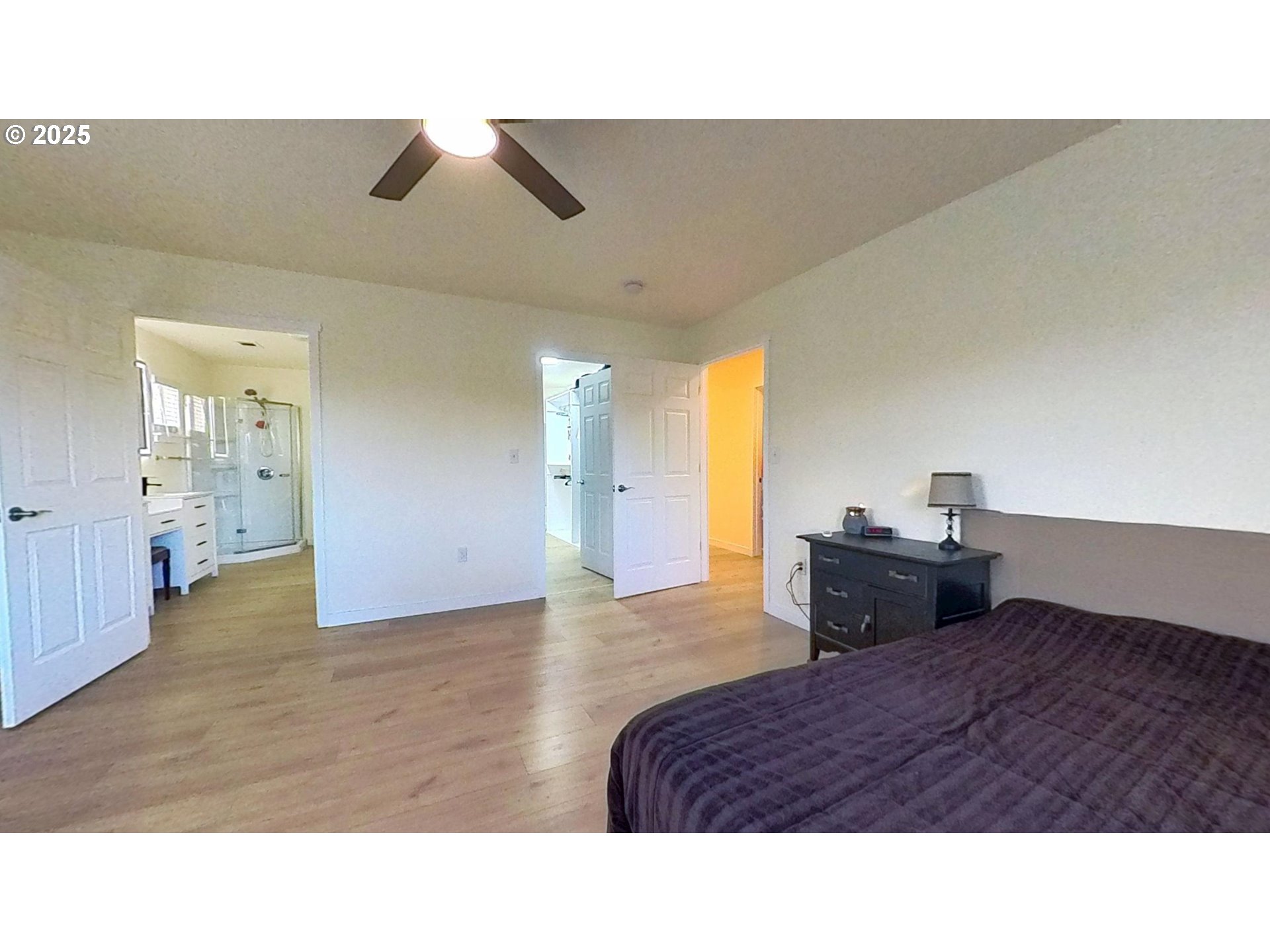 575 Cedar Street Sutherlin, OR 97479 - Photo 18 of 47 a living room with furniture and a wooden floor