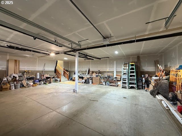 575 Cedar Street Sutherlin, OR 97479 - Photo 41 of 47 a view of a garage with gym equipment