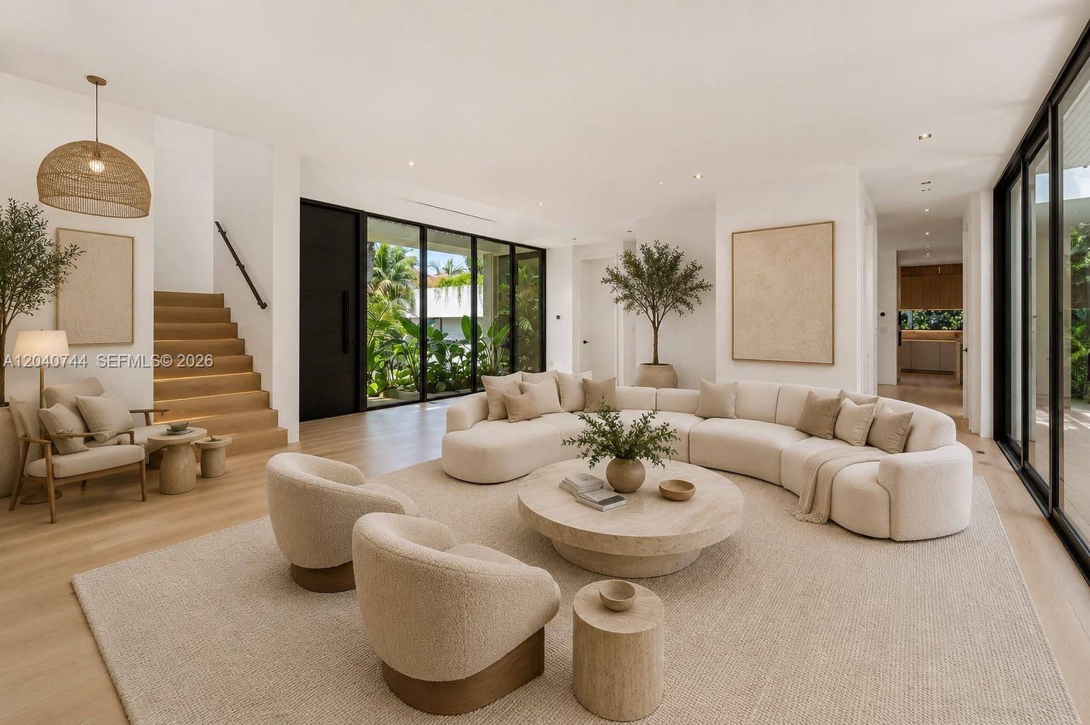 165 Hampton Lane Key Biscayne, FL 33149 - Photo 4 of 50 Virtually staged