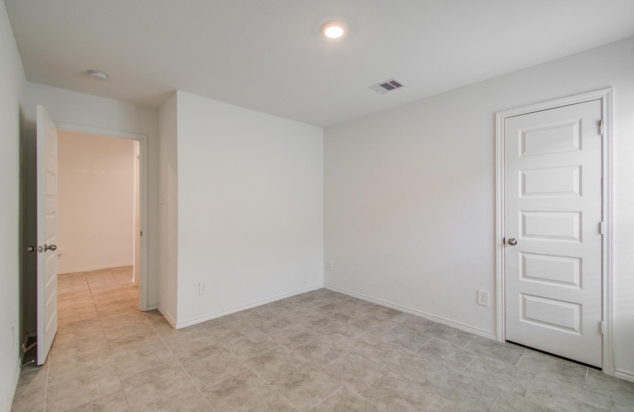 7527 Cynomys Court Rosharon, TX 77583 - Photo 11 of 29 Bedroom 2