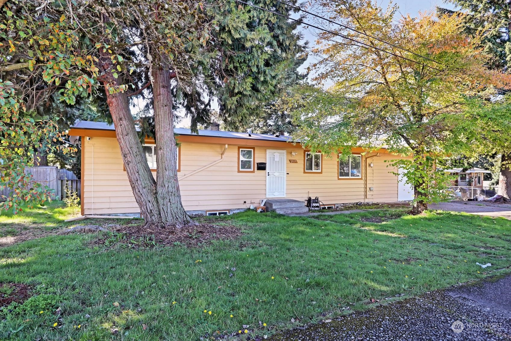 2919 Northeast 5th Place Renton, WA 98056 - Photo 1 of 7 Gallery Image 1