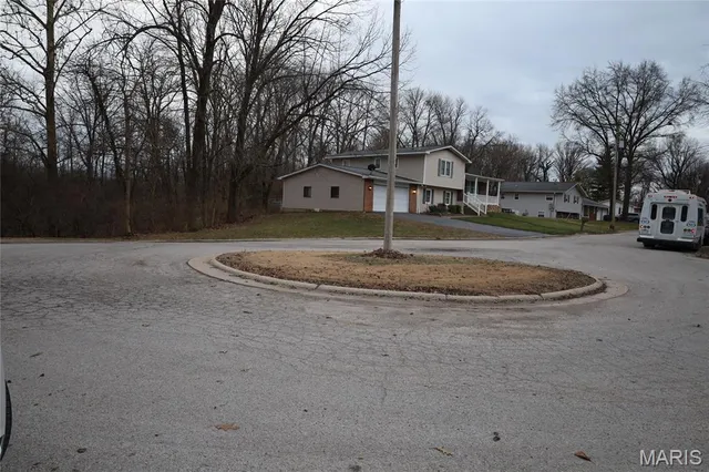 $18,000 | 18 Burch Drive, Dupo, IL 62239