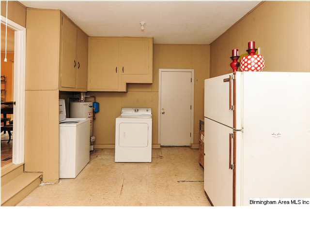 916 South Forrest Drive Birmingham, AL 35209 - Photo 12 of 24