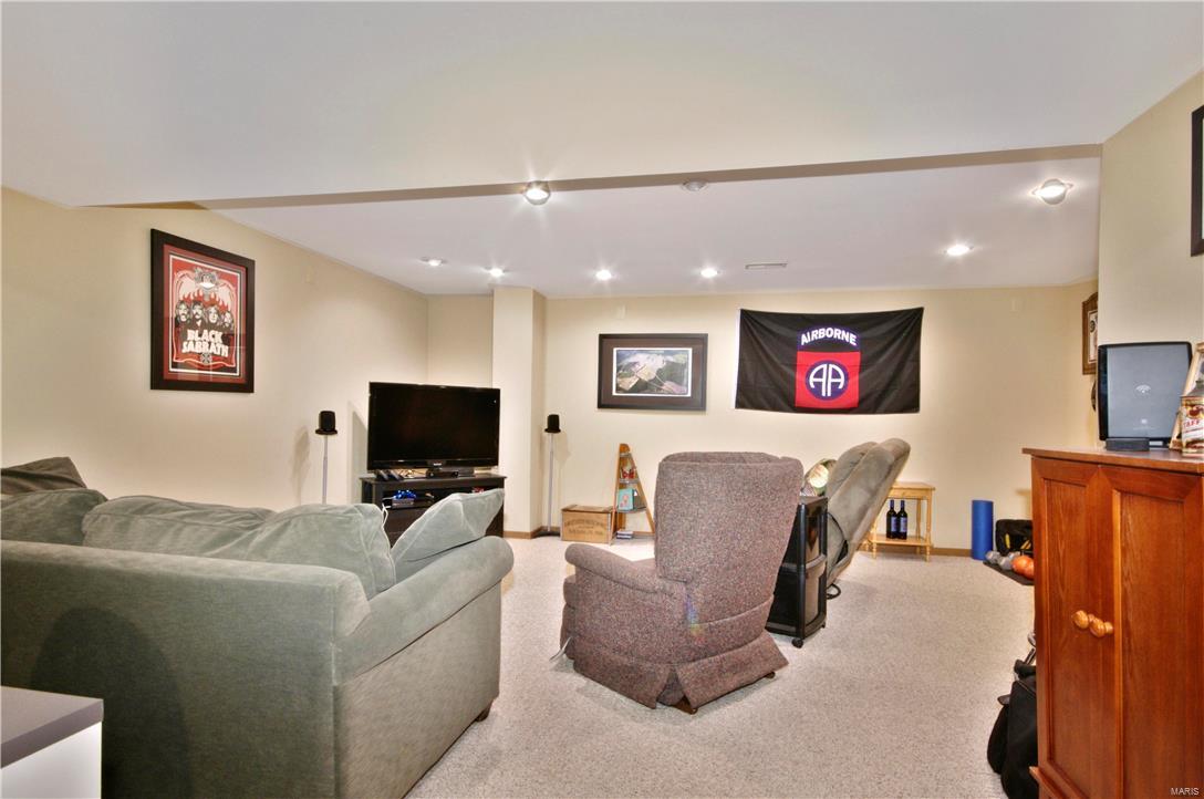 2763 Seiler Road Alton, IL 62002 - Photo 13 of 20