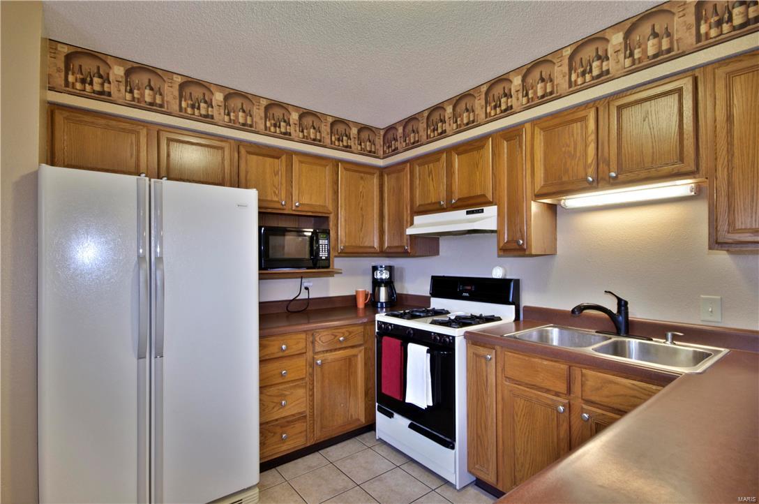 2763 Seiler Road Alton, IL 62002 - Photo 5 of 20