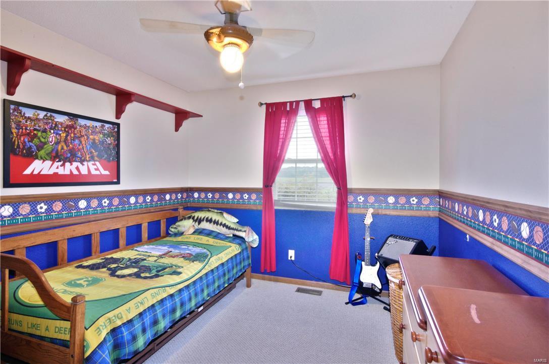 2763 Seiler Road Alton, IL 62002 - Photo 9 of 20