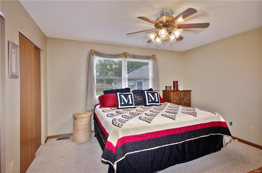 2763 Seiler Road Alton, IL 62002 - Photo 10 of 20