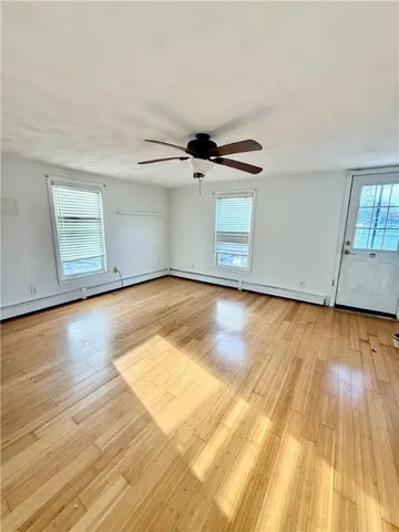 $1,900 | 39 Congdon Street, Narragansett, RI 02882