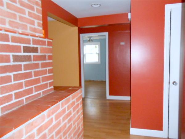 70 Honeysuckle Road Warwick, RI 02888 - Photo 15 of 20