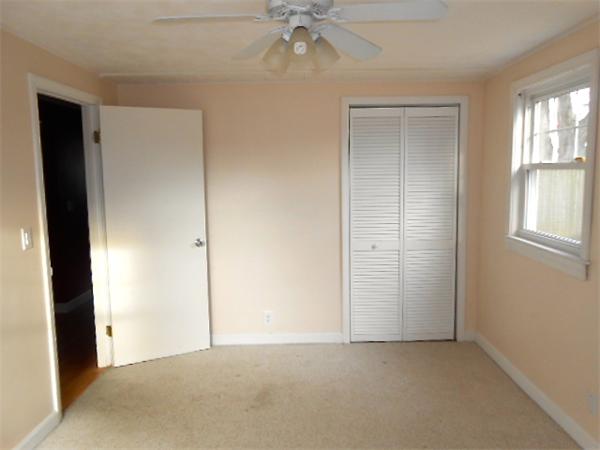 70 Honeysuckle Road Warwick, RI 02888 - Photo 19 of 20