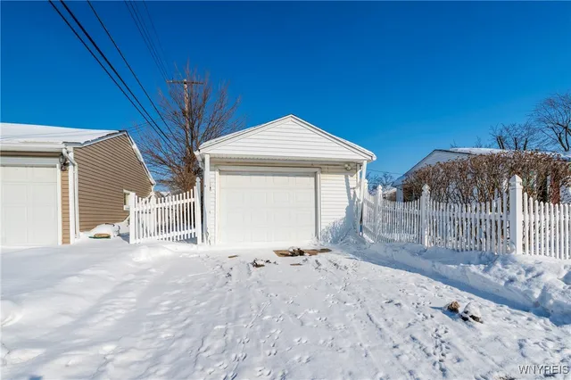 $225,000 | 64 Melody Lane, Tonawanda, NY 14150