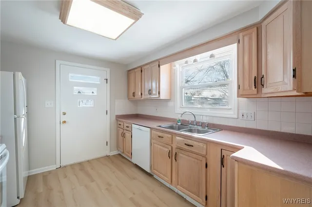 $225,000 | 64 Melody Lane, Tonawanda, NY 14150