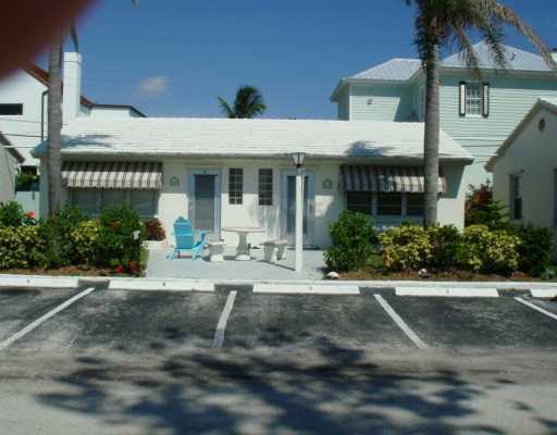 2 Oceanview Drive Ocean Ridge, FL 33435 - Photo 1 of 1 Primary Photo
