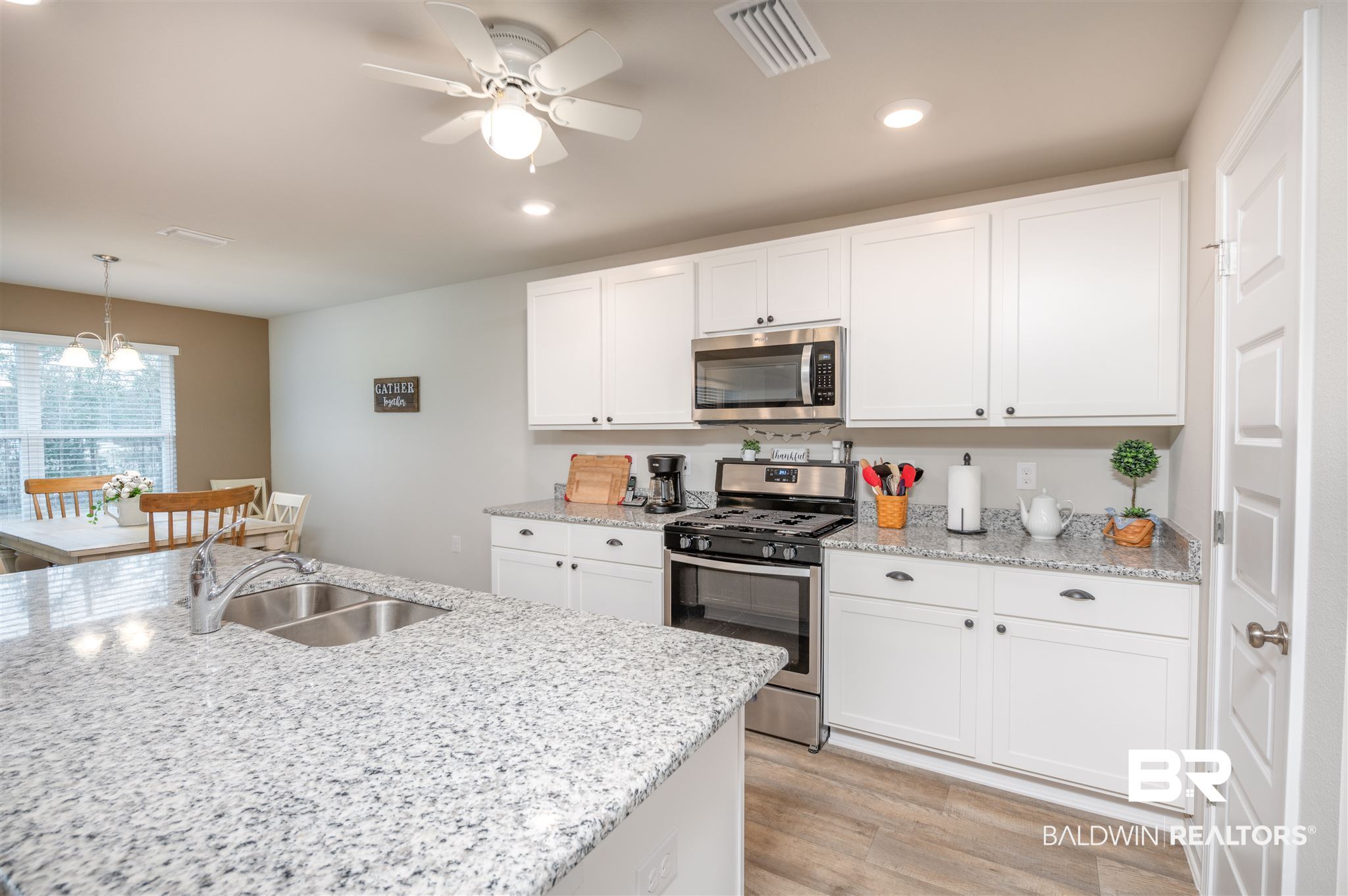 8474 Mackie Lane Daphne, AL 36526 - Photo 8 of 27