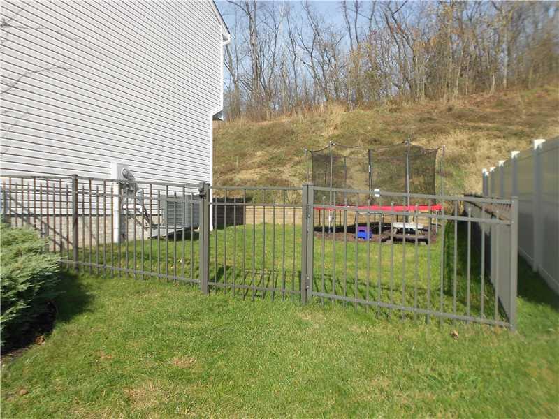5015 Venice Road Pittsburgh, PA 15209 - Photo 22 of 24 Yard/Garden.