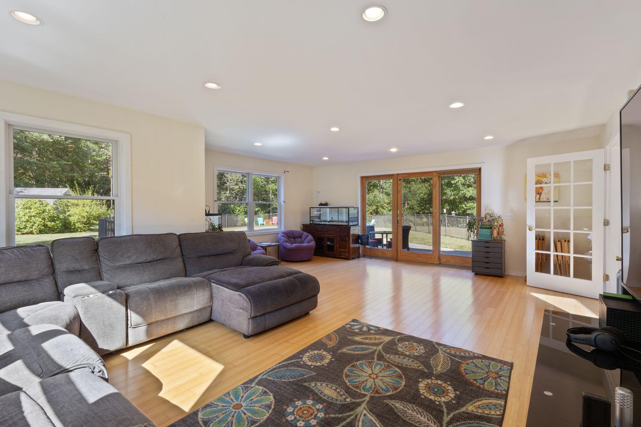 67 Field Road Falmouth, ME 04105 - Photo 12 of 62 67_Field_Rd_12