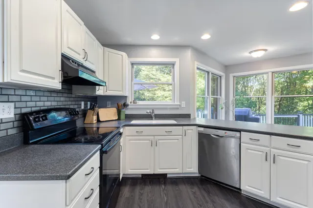 $985,000 | 67 Field Road, Falmouth, ME 04105