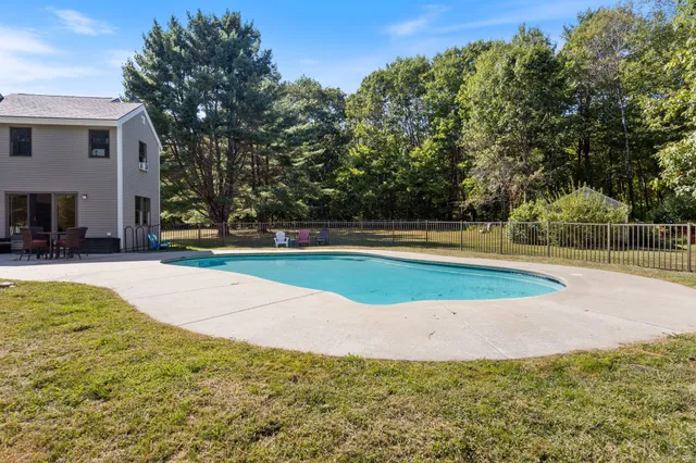 $985,000 | 67 Field Road, Falmouth, ME 04105