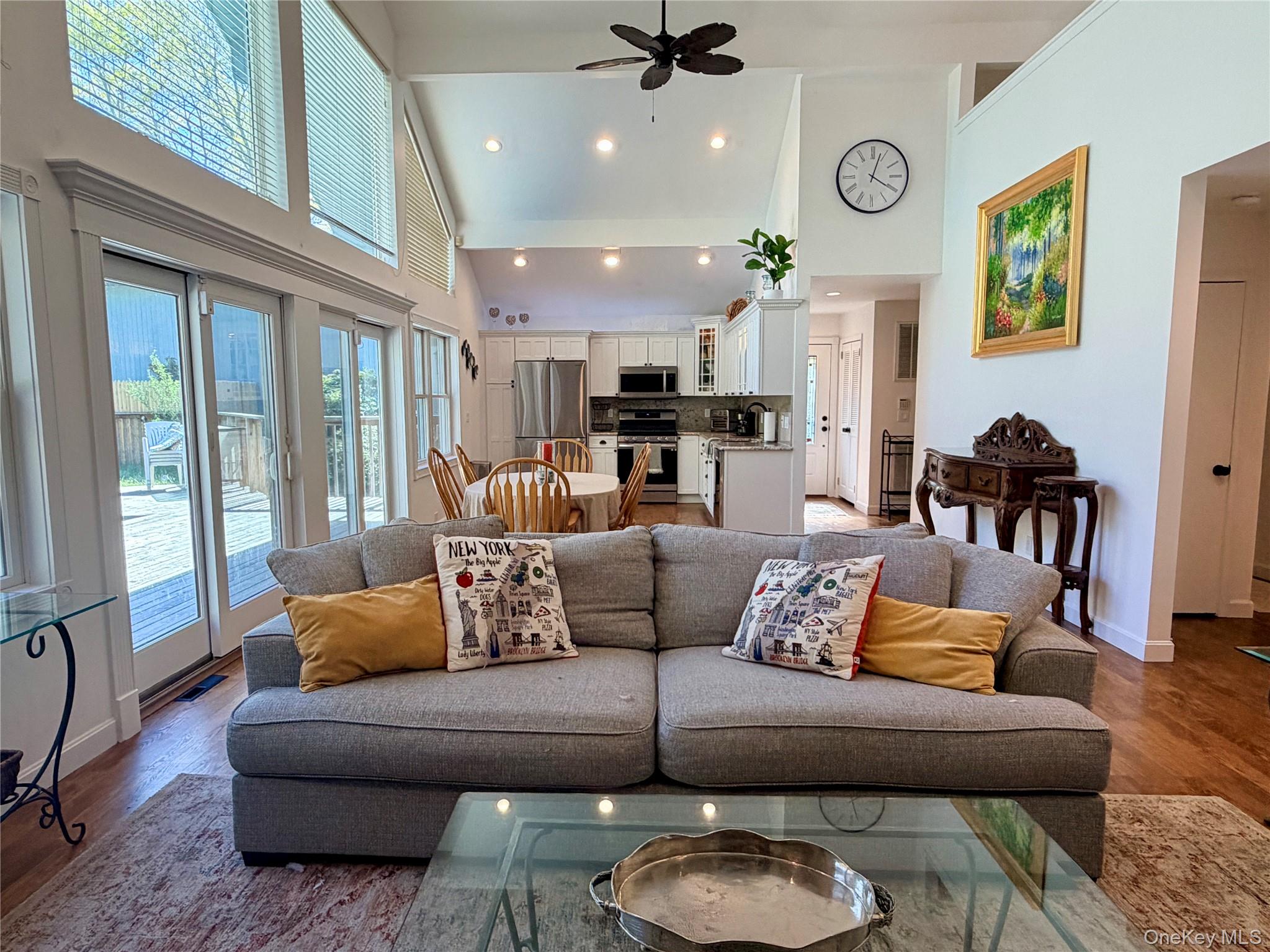43 B Old Squires Road Hampton Bays, NY 11946 - Photo 7 of 20