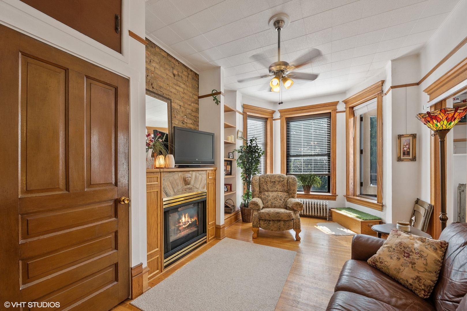 3735 North Sheffield Avenue Chicago, IL 60613 - Photo 5 of 25