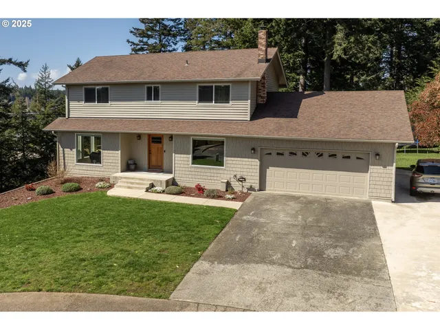 $719,000 | 2402 Stephanie Lane, North Bend, OR 97459