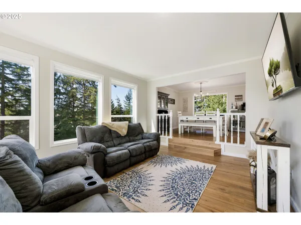 $695,000 | 2402 Stephanie Lane, North Bend, OR 97459