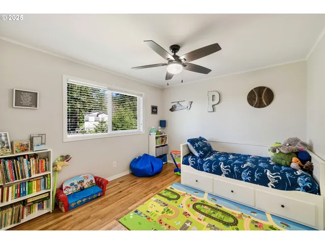 $719,000 | 2402 Stephanie Lane, North Bend, OR 97459