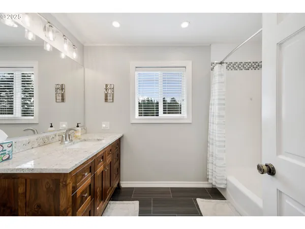 $695,000 | 2402 Stephanie Lane, North Bend, OR 97459