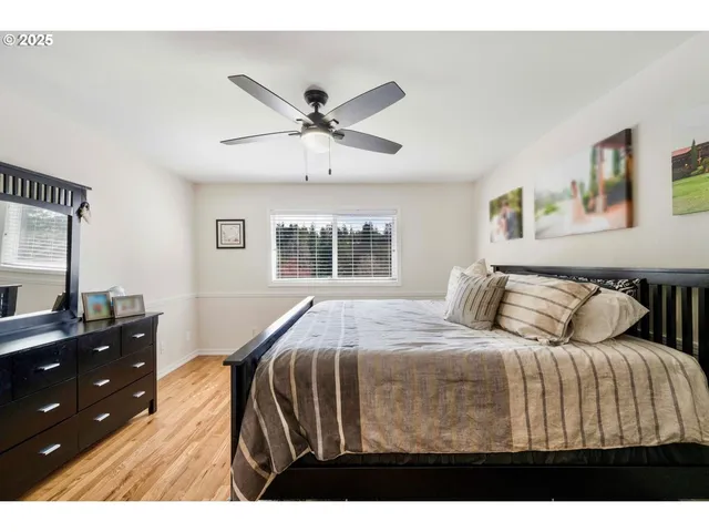 $719,000 | 2402 Stephanie Lane, North Bend, OR 97459