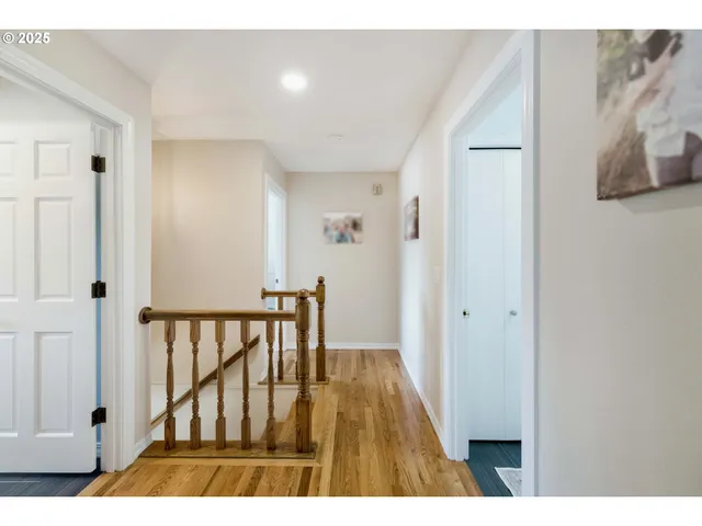 $719,000 | 2402 Stephanie Lane, North Bend, OR 97459