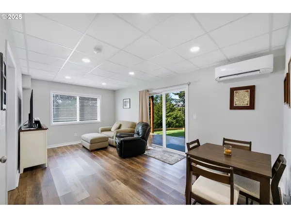 $695,000 | 2402 Stephanie Lane, North Bend, OR 97459