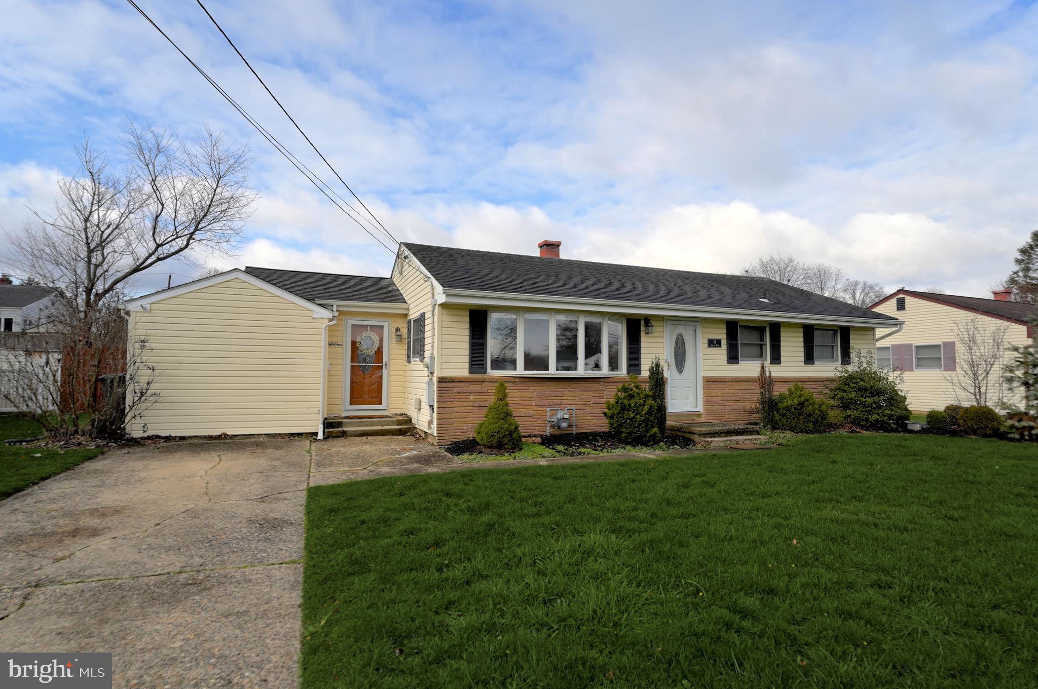 51 Sunset Boulevard Hamilton, NJ 08690 - Photo 1 of 29