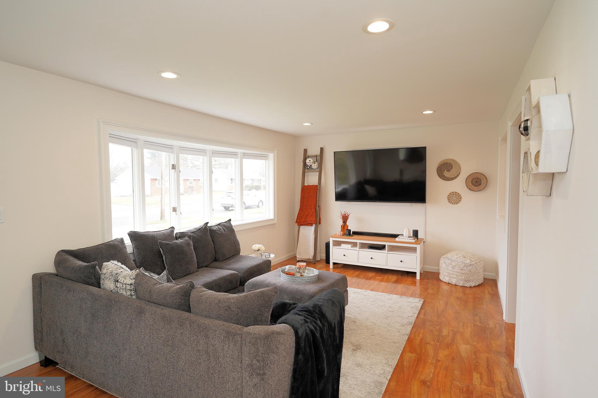 51 Sunset Boulevard Hamilton, NJ 08690 - Photo 6 of 29