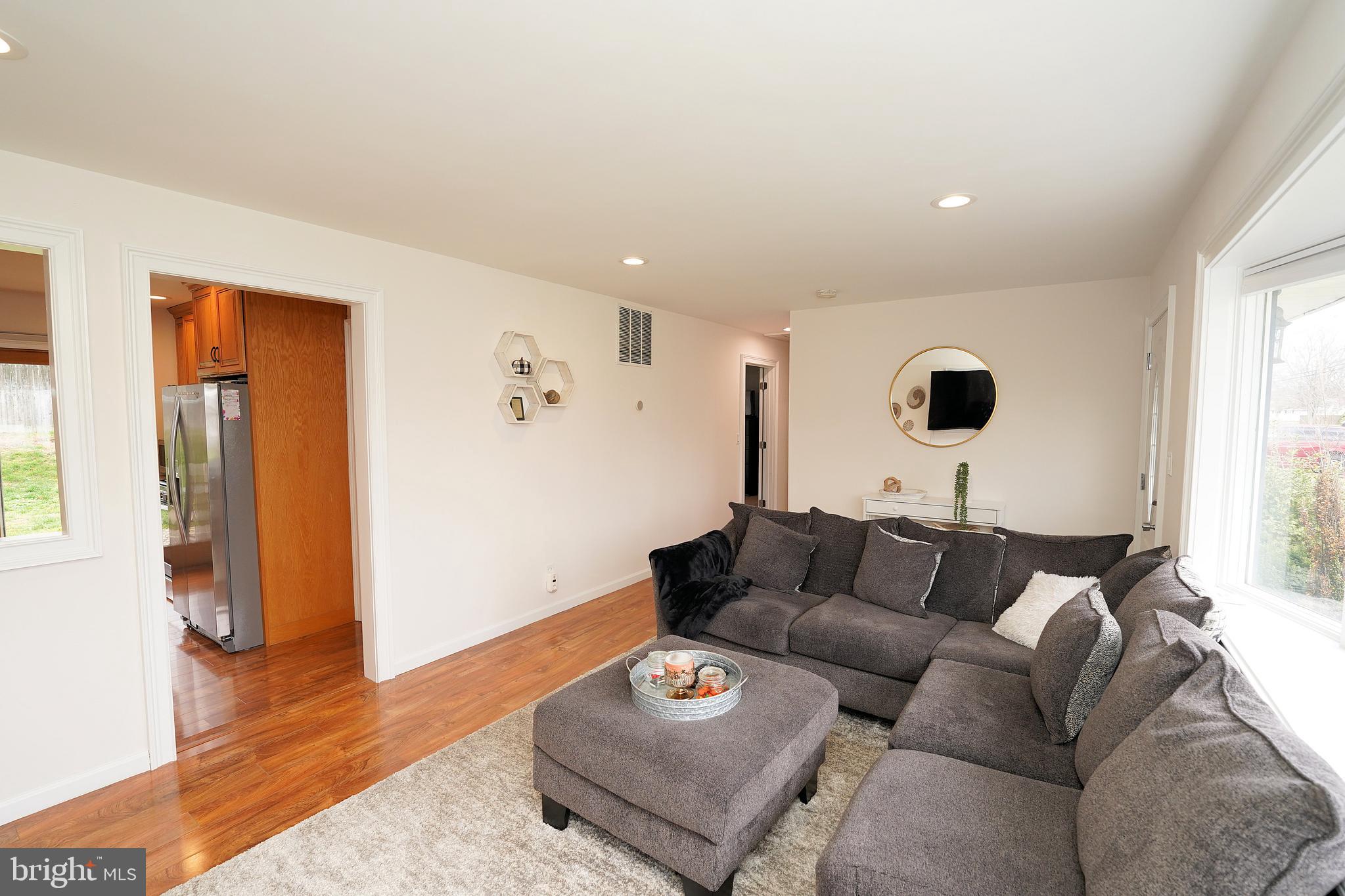 51 Sunset Boulevard Hamilton, NJ 08690 - Photo 9 of 29