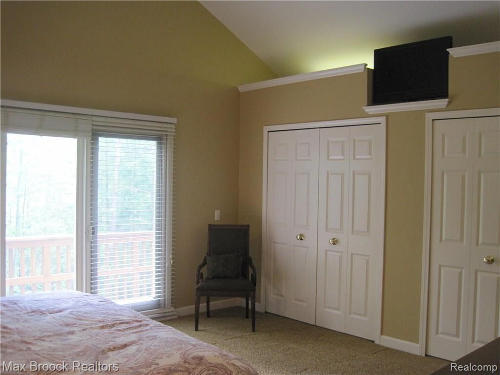 7265 Rabbit Ears Pass, Unit 35 Clarkston, MI 48346 - Photo 27 of 54 Master bed.JPG