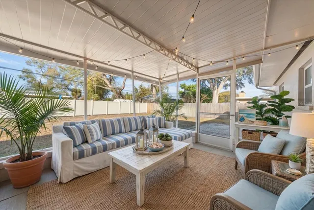 $2,600 | 1624 Fruitwood Drive, Clearwater, FL 33756